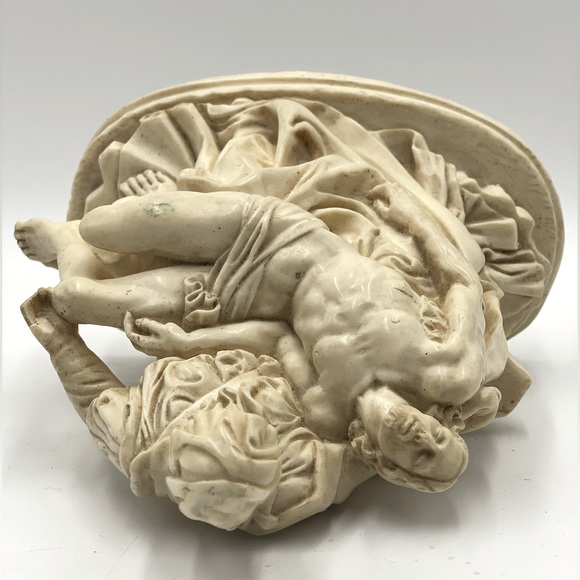 Michelangelo’s Pieta Sculpture by A. Santini: Madonna & Jesus after Crucifixion - Picture 9 of 16